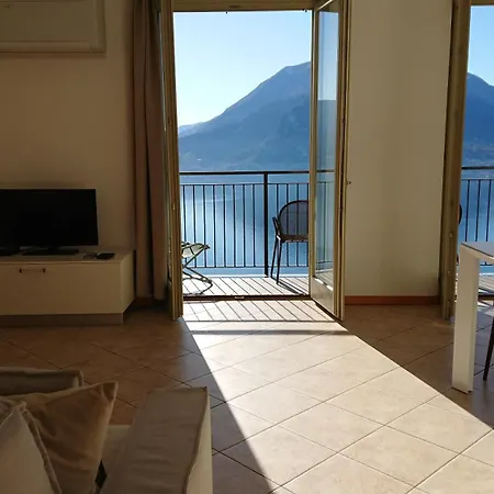 Lakecomoweb Apartment *