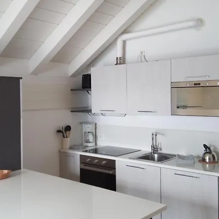 Lakecomoweb Apartment Perledo