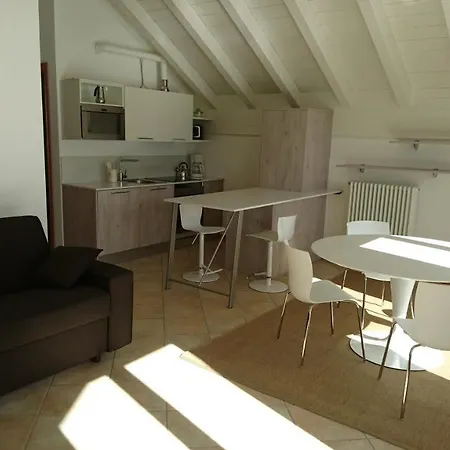 Lakecomoweb * Perledo