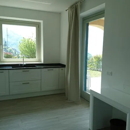 Lakecomoweb Apartamento *