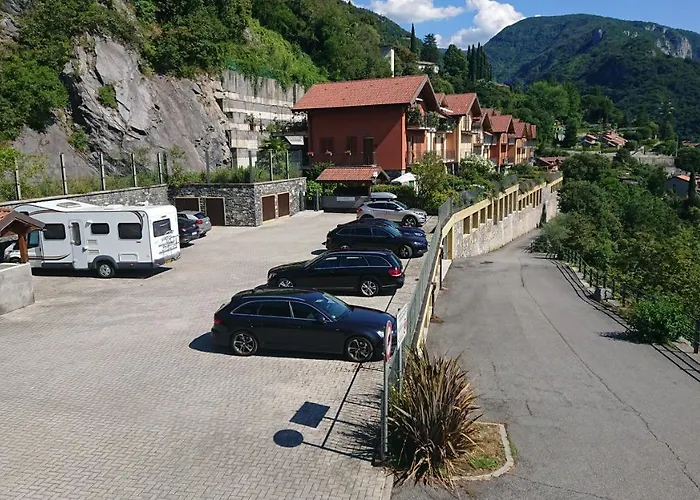 Lakecomoweb Apartman *