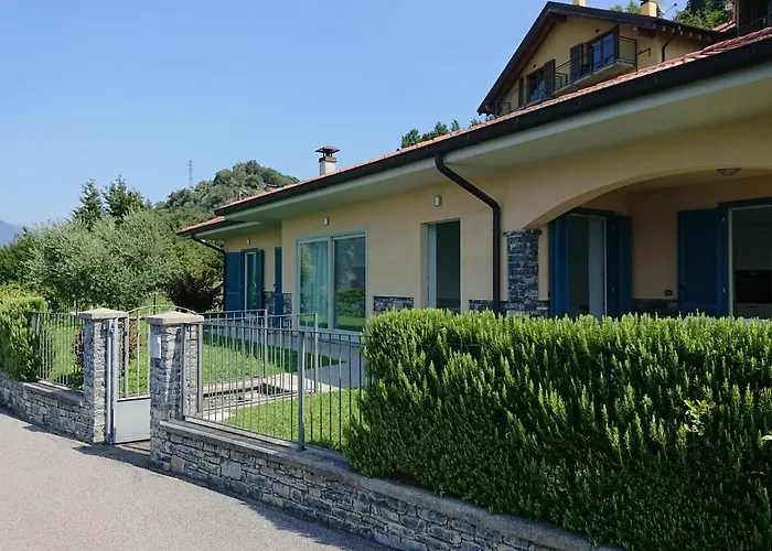 Lakecomoweb Apartman *