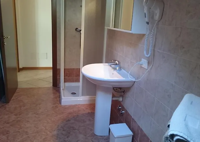 Lakecomoweb Apartment Perledo