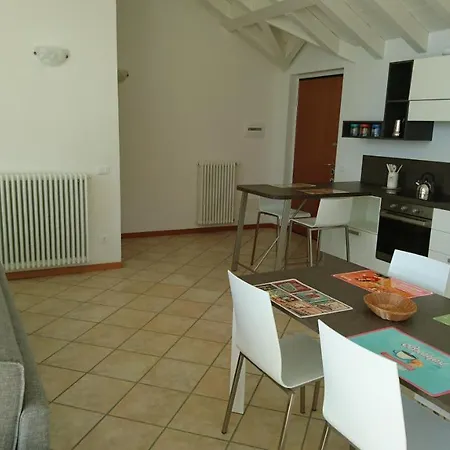 Lakecomoweb * ペルレード