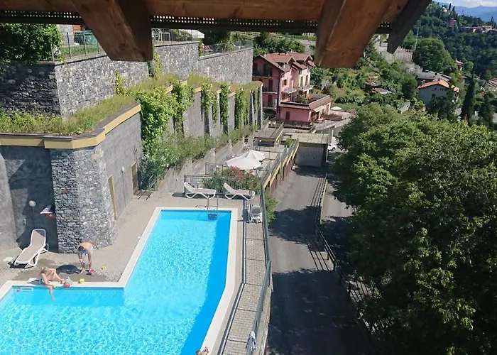 Lakecomoweb Appartement Perledo